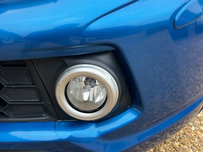2025 Mitsubishi L200