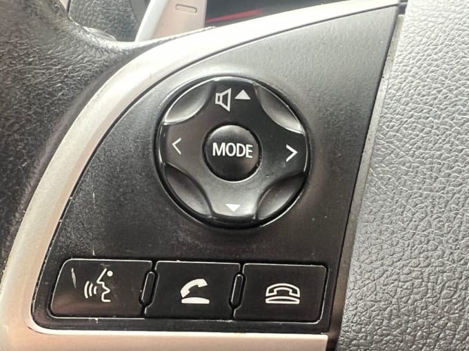 2025 Mitsubishi L200