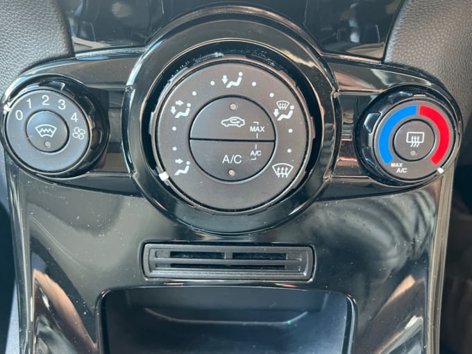 2025 Ford Fiesta