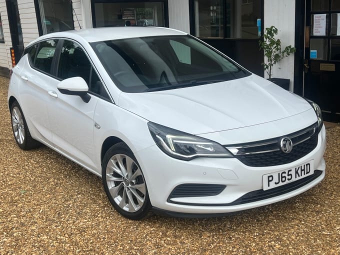 2025 Vauxhall Astra