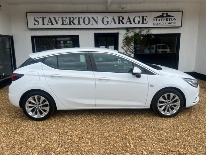 2025 Vauxhall Astra