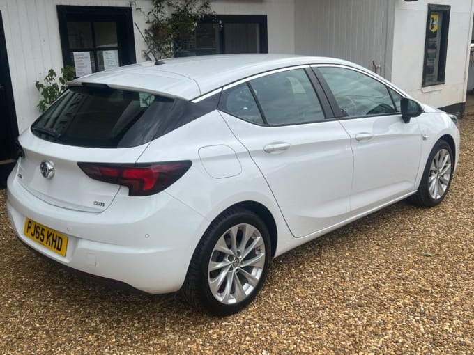 2025 Vauxhall Astra