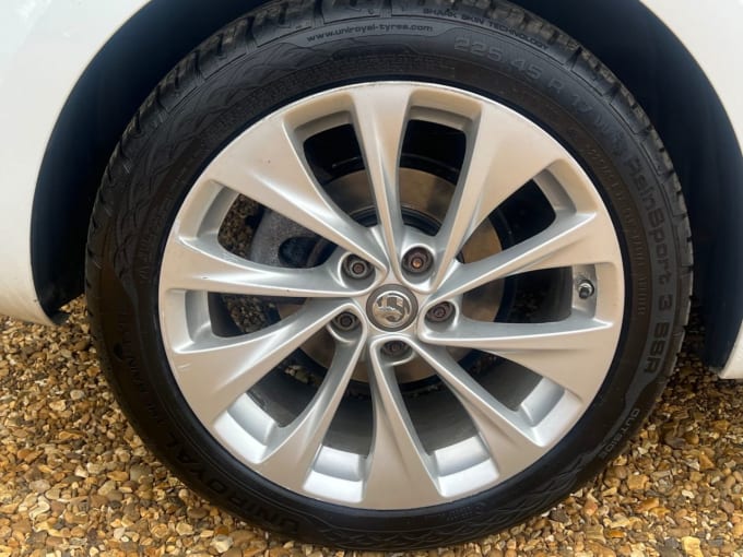 2025 Vauxhall Astra