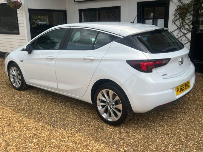 2025 Vauxhall Astra