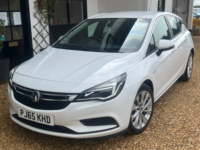 2025 Vauxhall Astra