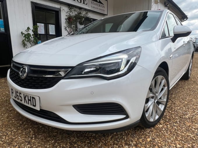2025 Vauxhall Astra