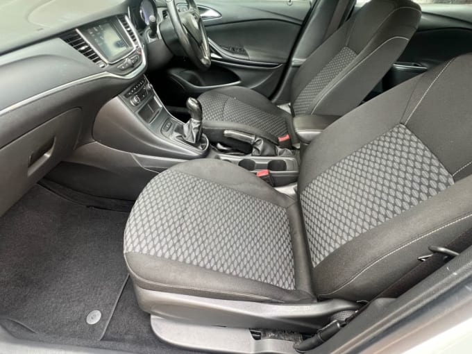 2025 Vauxhall Astra