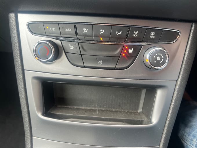 2025 Vauxhall Astra