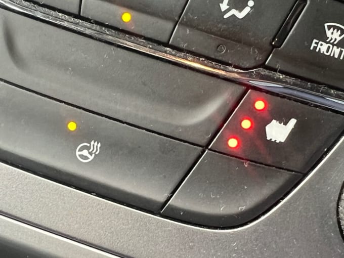 2025 Vauxhall Astra
