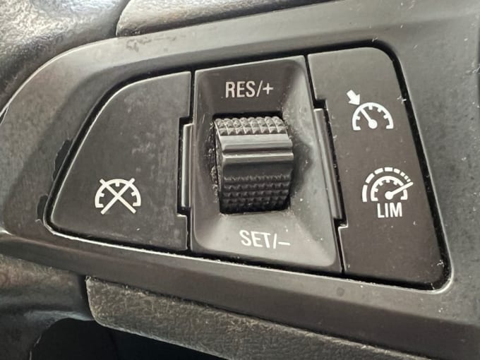 2025 Vauxhall Astra