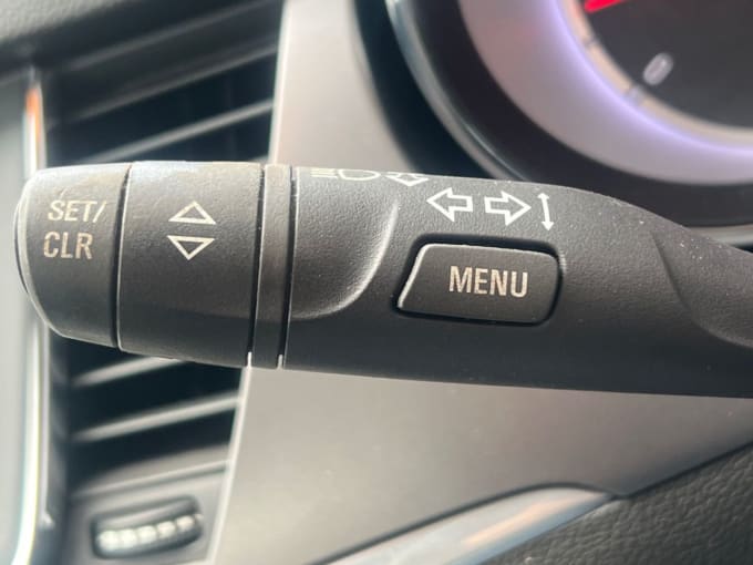 2025 Vauxhall Astra