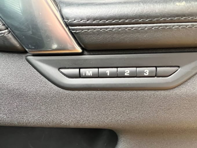 2025 Land Rover Discovery Sport