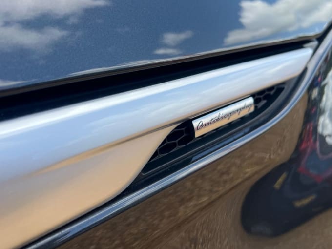 2025 Land Rover Range Rover Evoque
