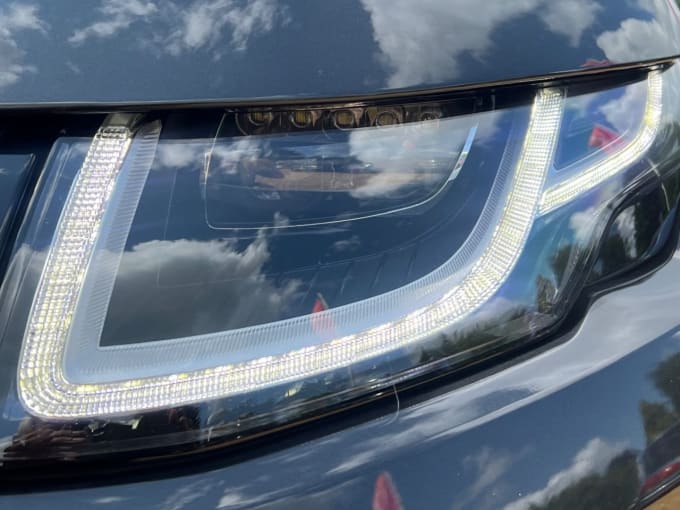 2025 Land Rover Range Rover Evoque