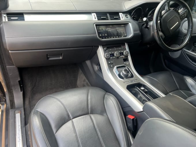 2025 Land Rover Range Rover Evoque