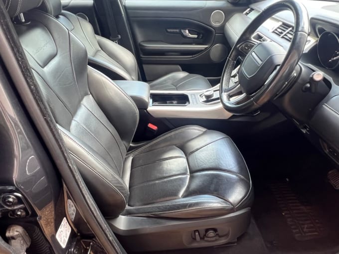 2025 Land Rover Range Rover Evoque
