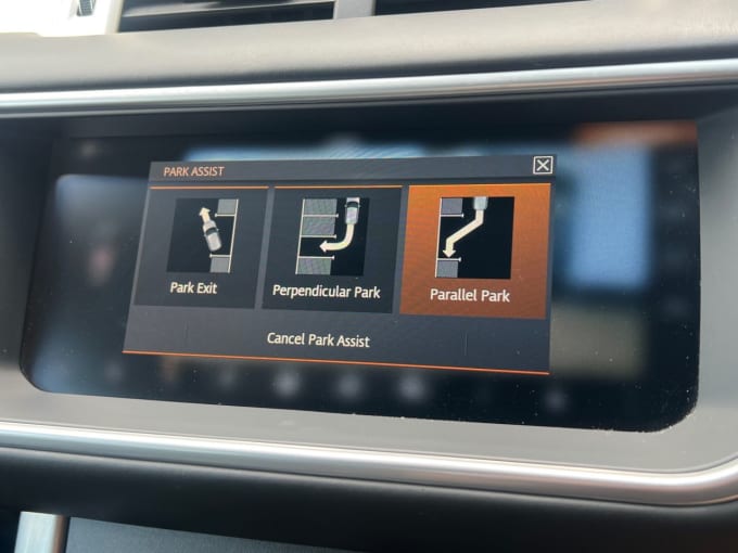 2025 Land Rover Range Rover Evoque