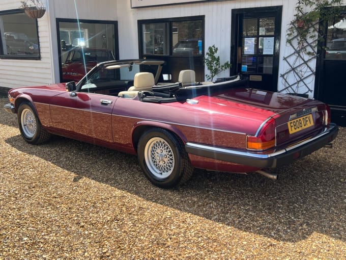 2025 Jaguar Xjs