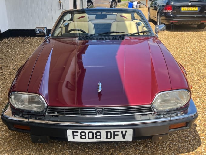 2025 Jaguar Xjs