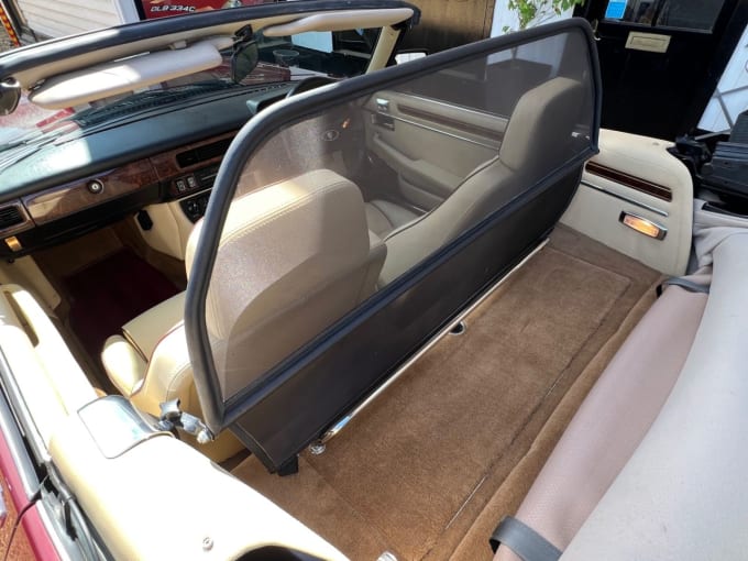 2025 Jaguar Xjs