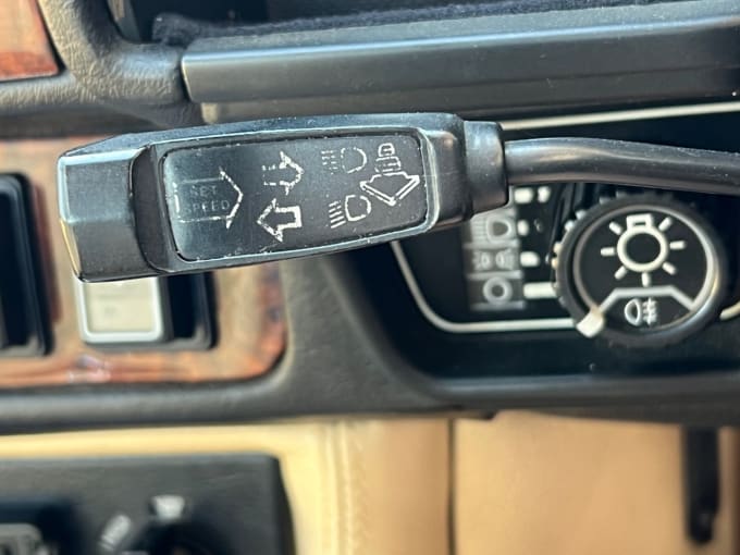 2025 Jaguar Xjs