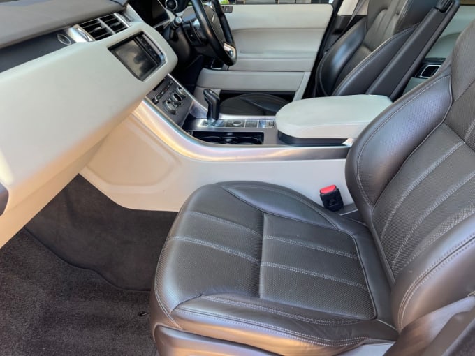 2025 Land Rover Range Rover Sport