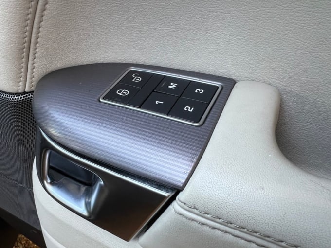 2025 Land Rover Range Rover Sport