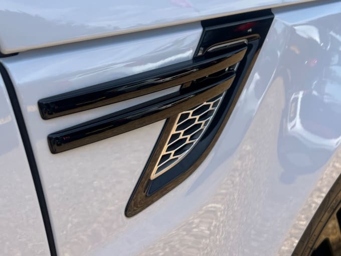 2025 Land Rover Range Rover Sport