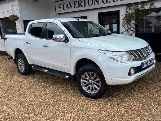 2025 Mitsubishi L200
