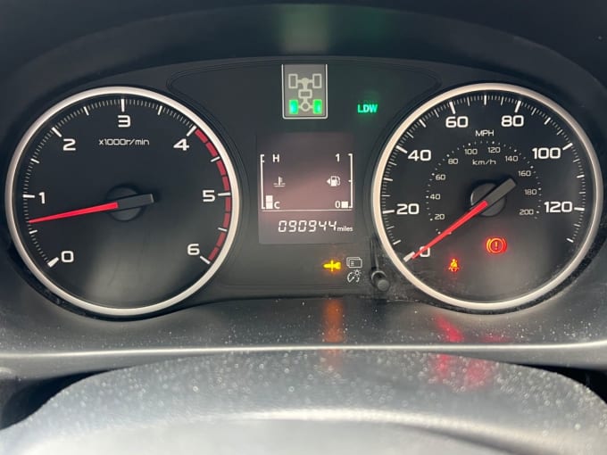 2025 Mitsubishi L200