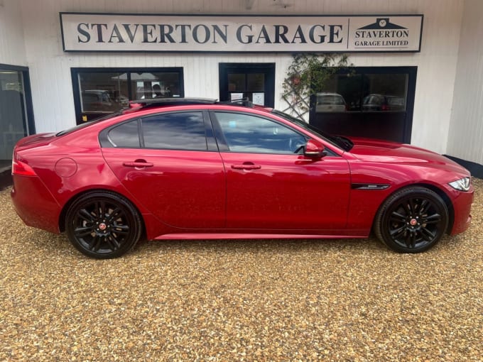 2025 Jaguar Xe