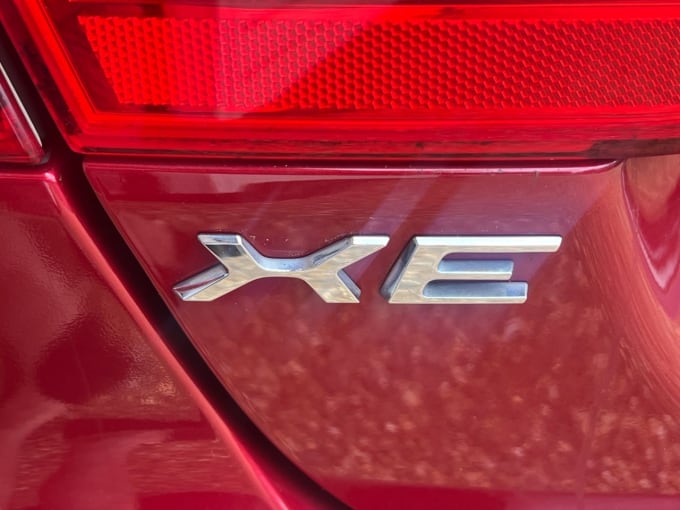 2025 Jaguar Xe