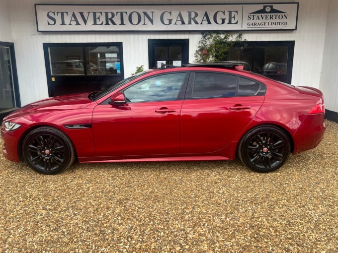 2025 Jaguar Xe