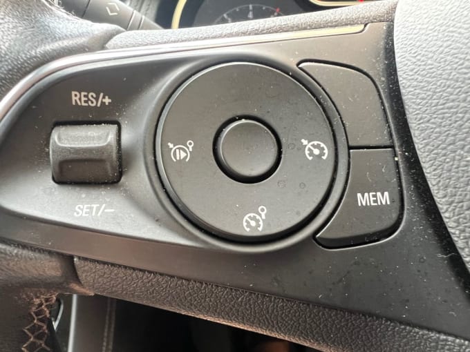 2025 Vauxhall Grandland X