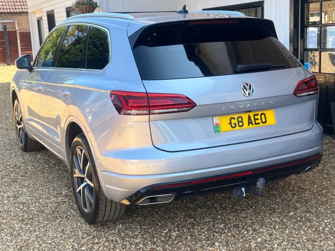 2025 Volkswagen Touareg