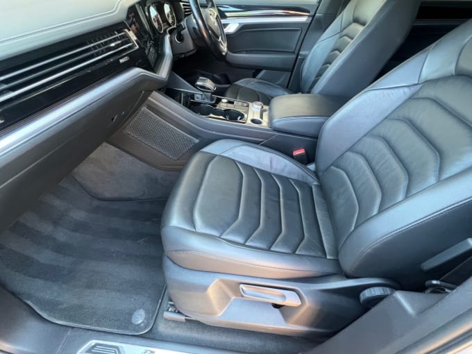 2025 Volkswagen Touareg