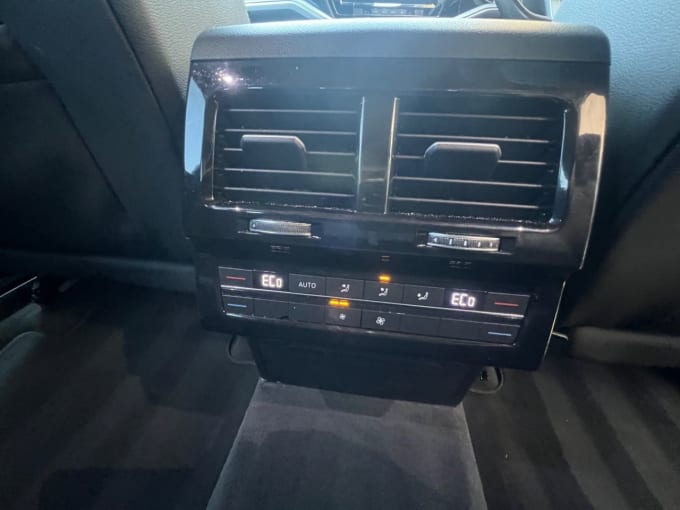 2025 Volkswagen Touareg