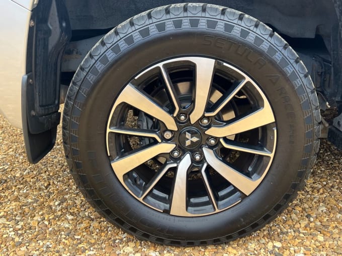 2025 Mitsubishi Shogun Sport