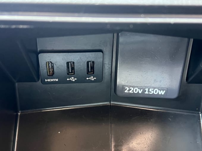2025 Mitsubishi Shogun Sport