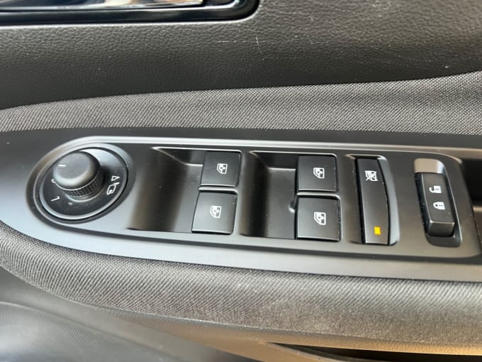 2025 Vauxhall Mokka X