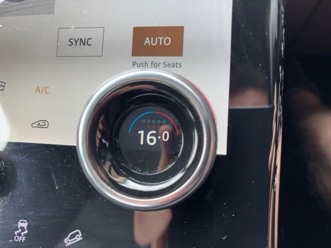 2025 Land Rover Range Rover Velar