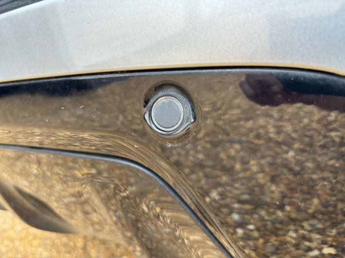 2025 Land Rover Range Rover Velar