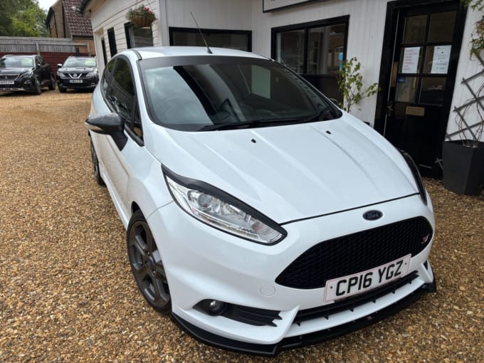 2025 Ford Fiesta