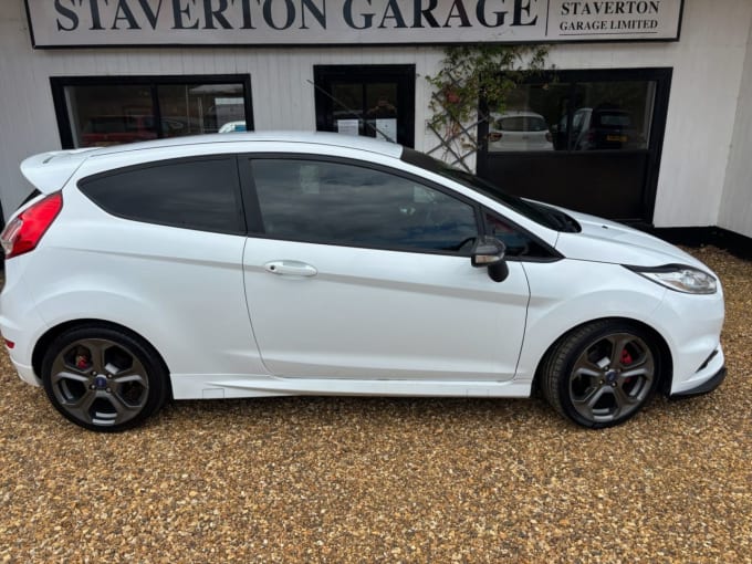 2025 Ford Fiesta