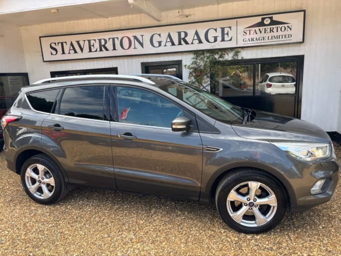 2025 Ford Kuga