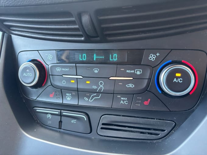 2025 Ford Kuga