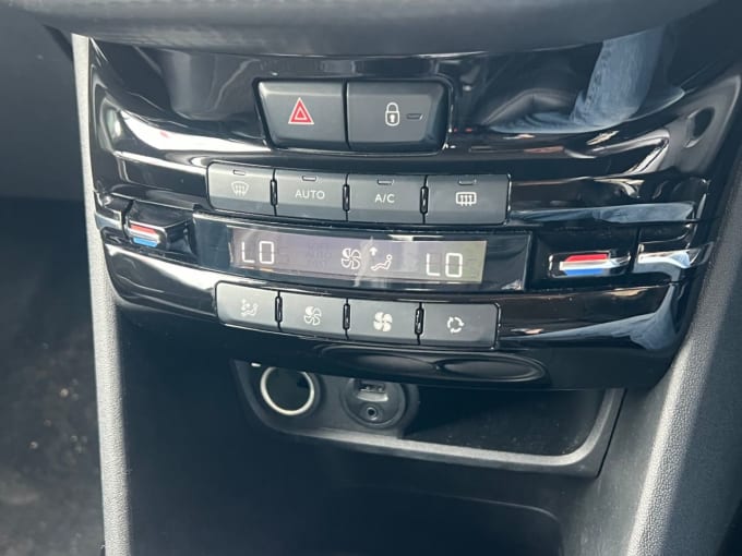 2025 Peugeot 2008