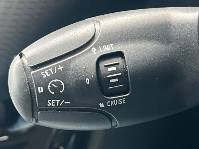 2025 Peugeot 2008