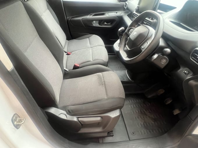 2020 Peugeot Partner