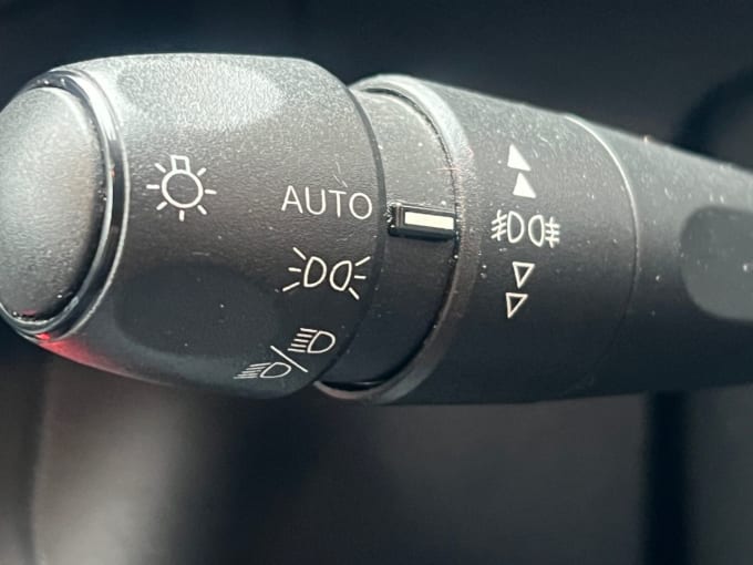 2020 Peugeot Partner